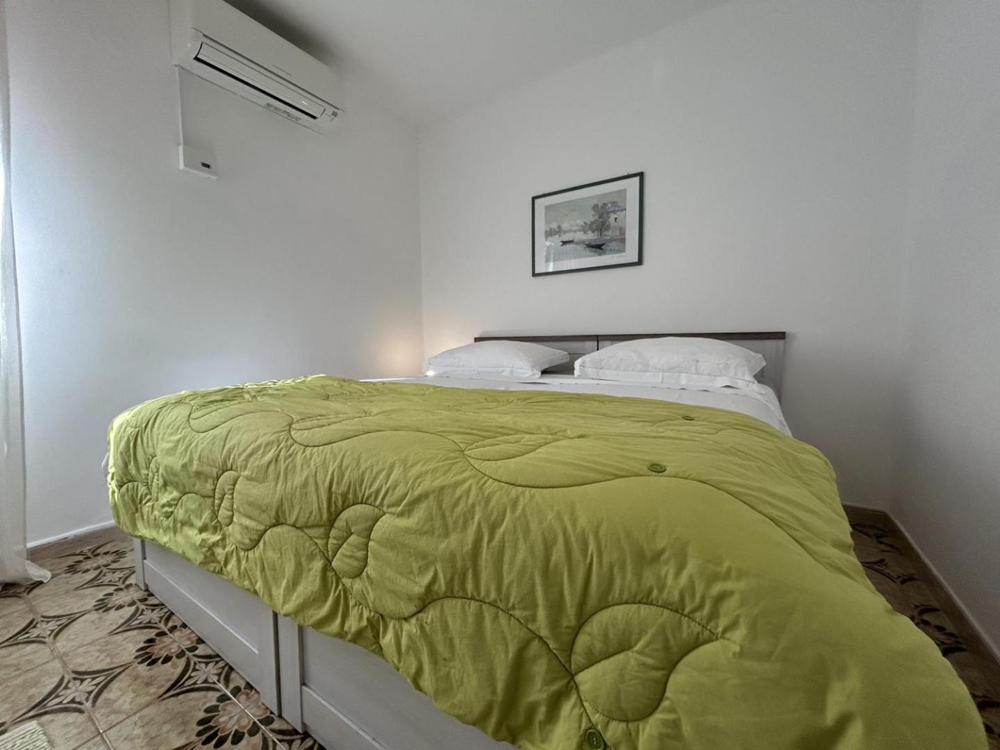 Azure Apartments By The Sea Near City Omiš Exterior foto