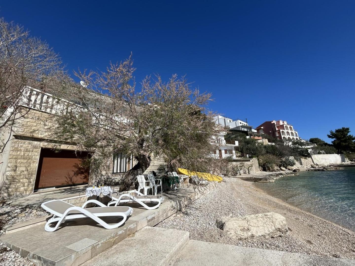 Azure Apartments By The Sea Near City Omiš Exterior foto