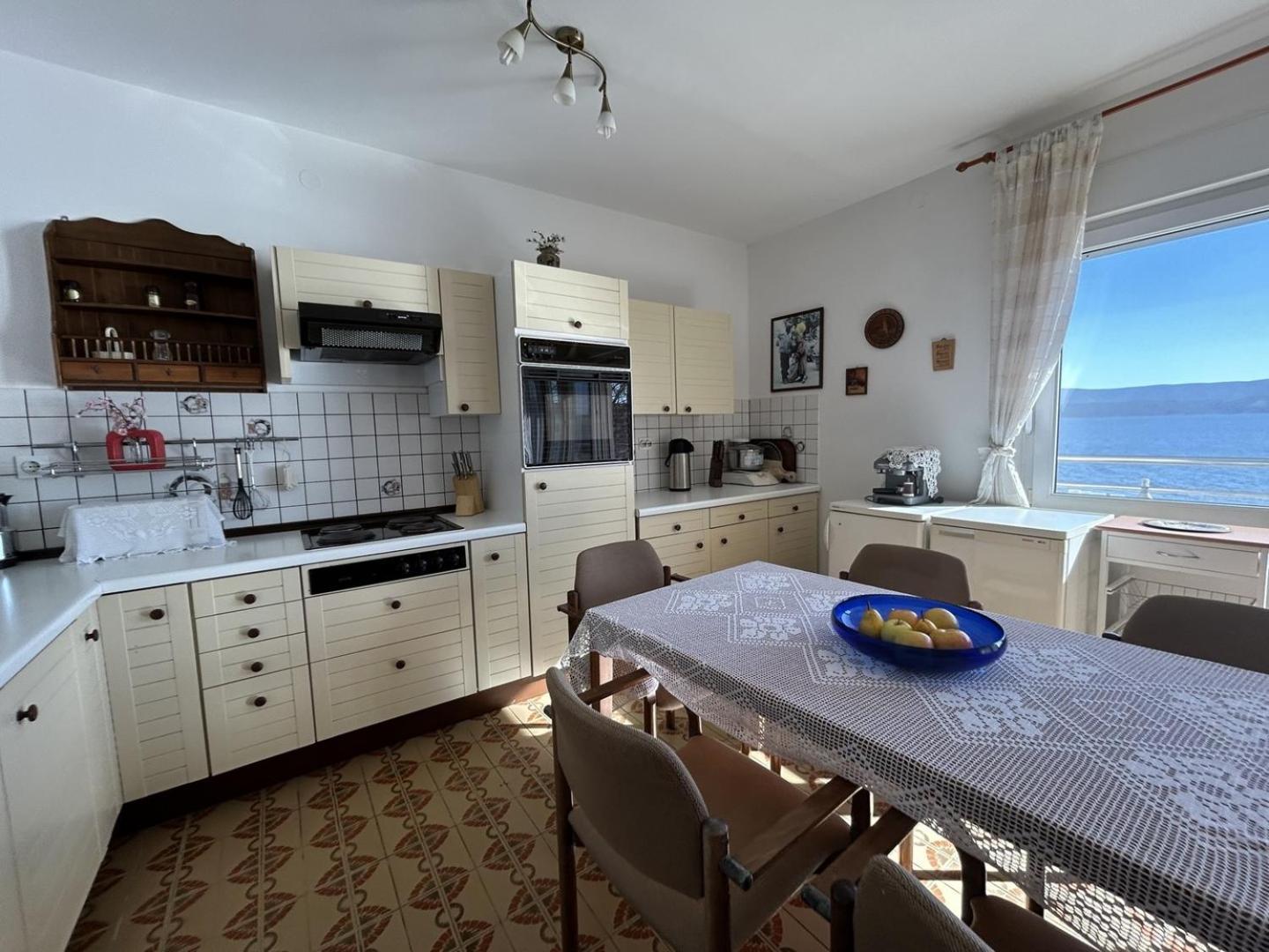 Azure Apartments By The Sea Near City Omiš Exterior foto